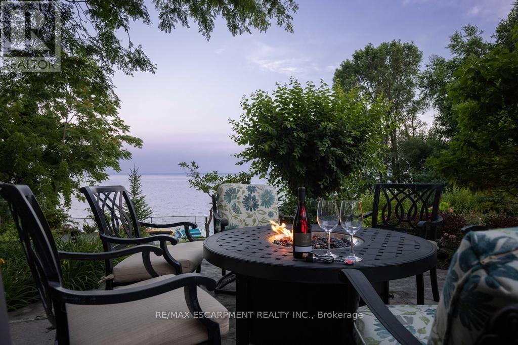 4038 Lakeshore Road, Burlington, Ontario  L7L 1A1 - Photo 4 - W13792896
