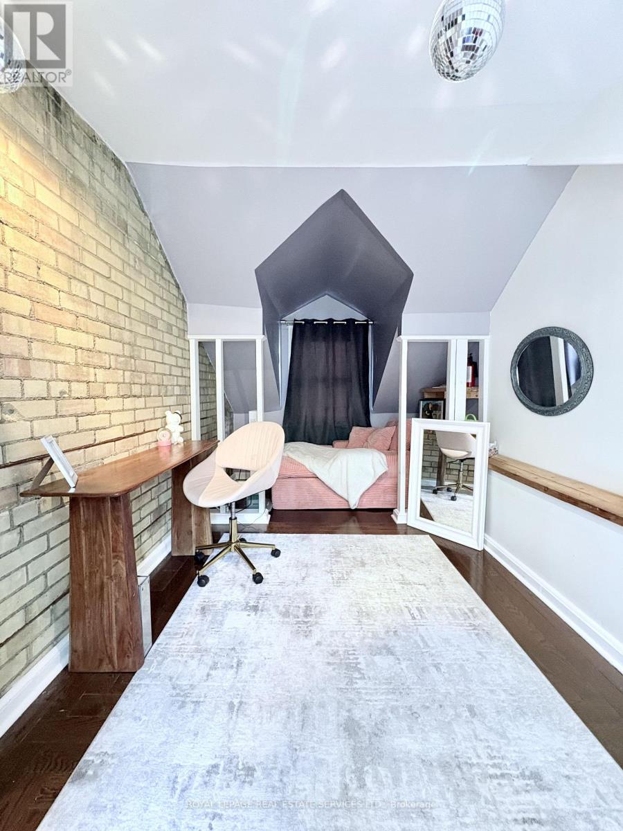 761 Kingston Road, Toronto, Ontario  M4E 1R9 - Photo 21 - E13744166