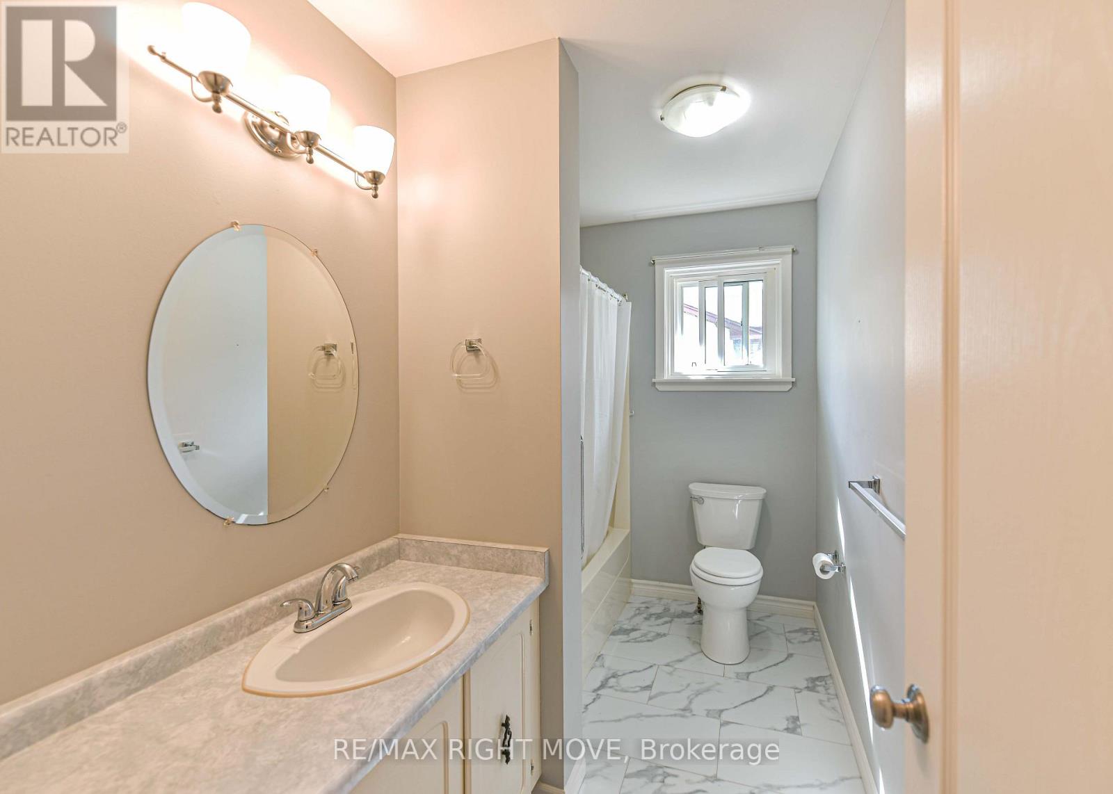 4 Fitton Heights, Orillia, Ontario  L3V 4M7 - Photo 21 - S13789528
