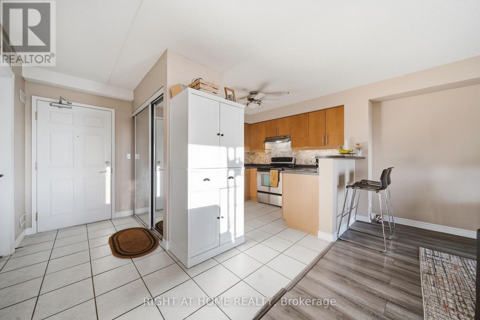 305 - 415 Grange Road, Guelph, Ontario  N1E 0C4 - Photo 12 - X13792912