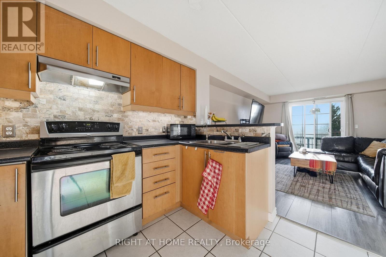 305 - 415 Grange Road, Guelph, Ontario  N1E 0C4 - Photo 4 - X13792912
