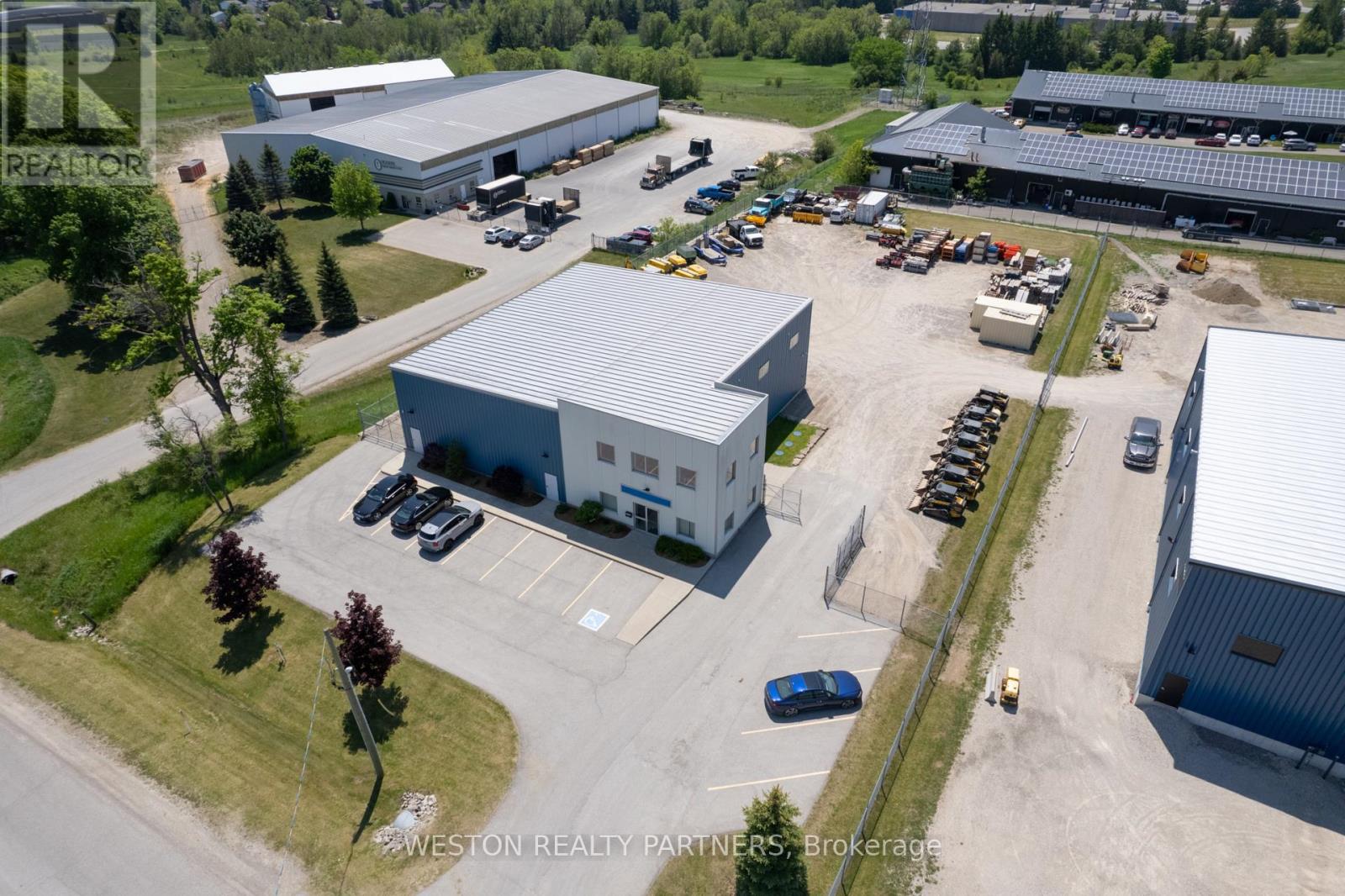35 Erin Park Drive, Erin, Ontario  N0B 1T0 - Photo 4 - X13793040