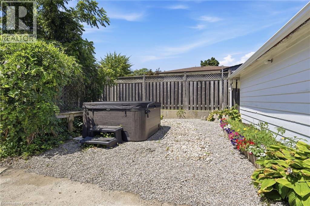 330 East 18th Street, Hamilton, Ontario  L9A 4P8 - Photo 29 - 40849312