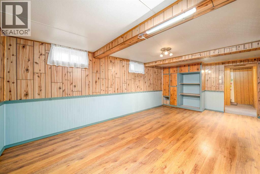 110 2 Avenue W, Bow Island, Alberta  T0K 0G0 - Photo 24 - A2343541
