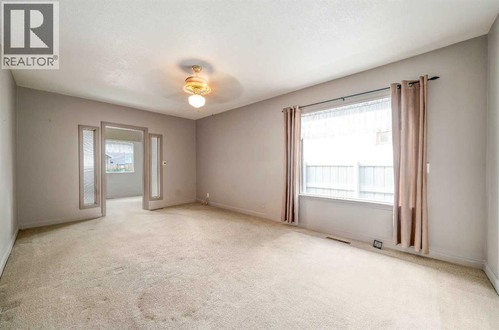 110 2 Avenue W, Bow Island, Alberta  T0K 0G0 - Photo 13 - A2343541