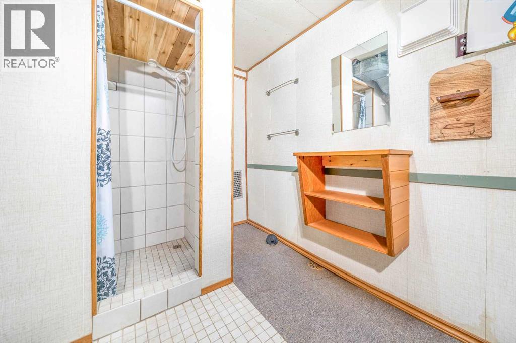 110 2 Avenue W, Bow Island, Alberta  T0K 0G0 - Photo 26 - A2343541
