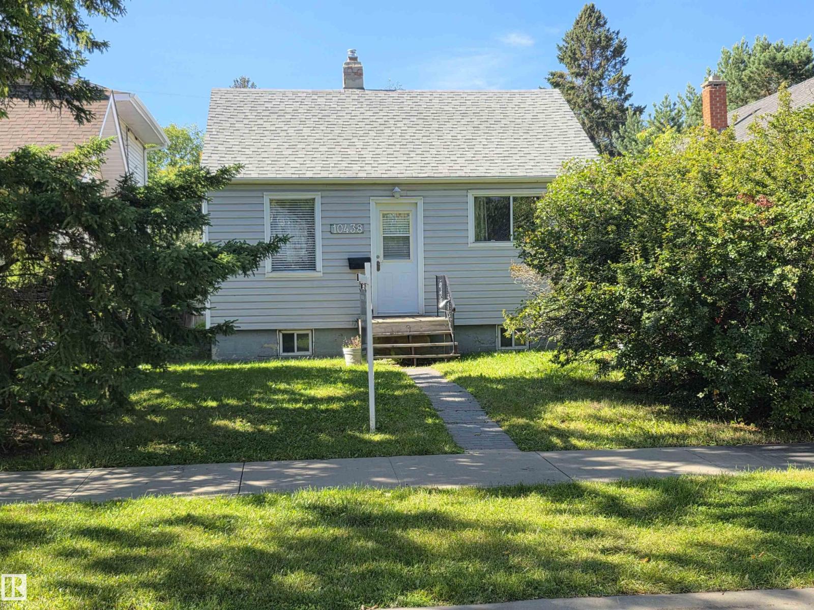10438 147 St Nw, Edmonton, Alberta  T5N 3C5 - Photo 1 - E4508966