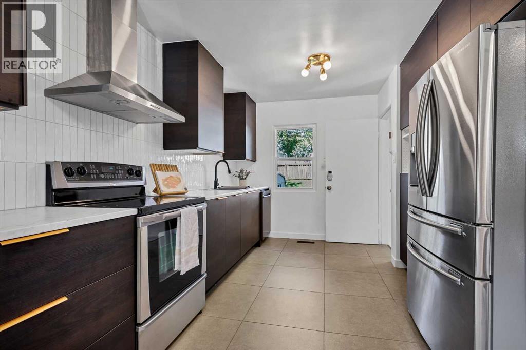 528 40 Avenue Nw, Calgary, Alberta  T2K 0E6 - Photo 7 - A2341932