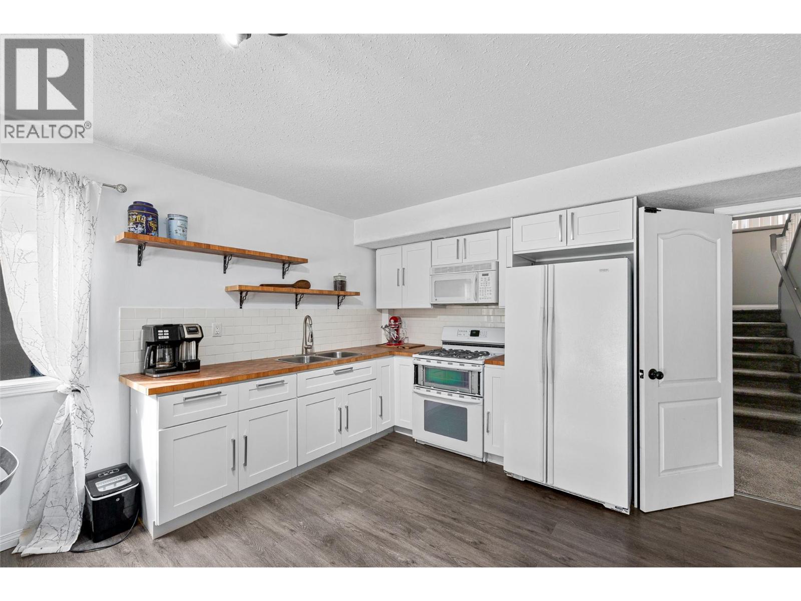 145 Magic Drive, Kelowna, British Columbia  V1V 1N2 - Photo 31 - 10400137