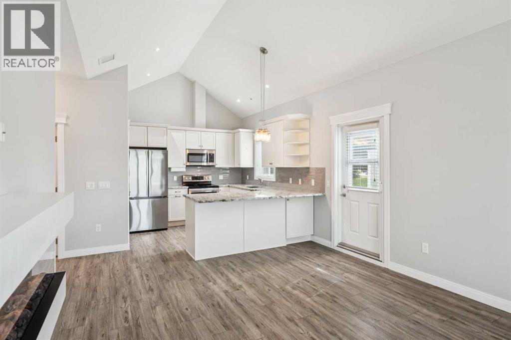 2, 20 River Heights View, Cochrane, Alberta  T4C 0M9 - Photo 11 - A2345879