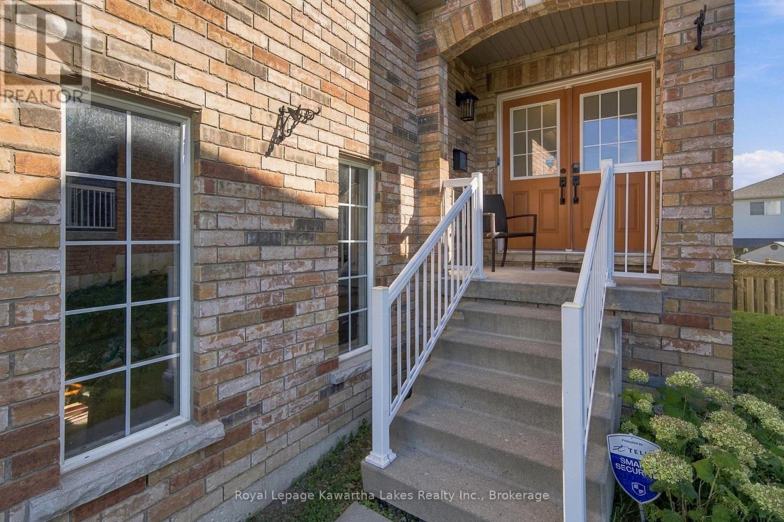 12 Lucas Crescent, Kawartha Lakes, Ontario  K9V 0C5 - Photo 7 - X13793082