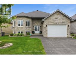 309 COLMAR STREET, Russell, Ontario