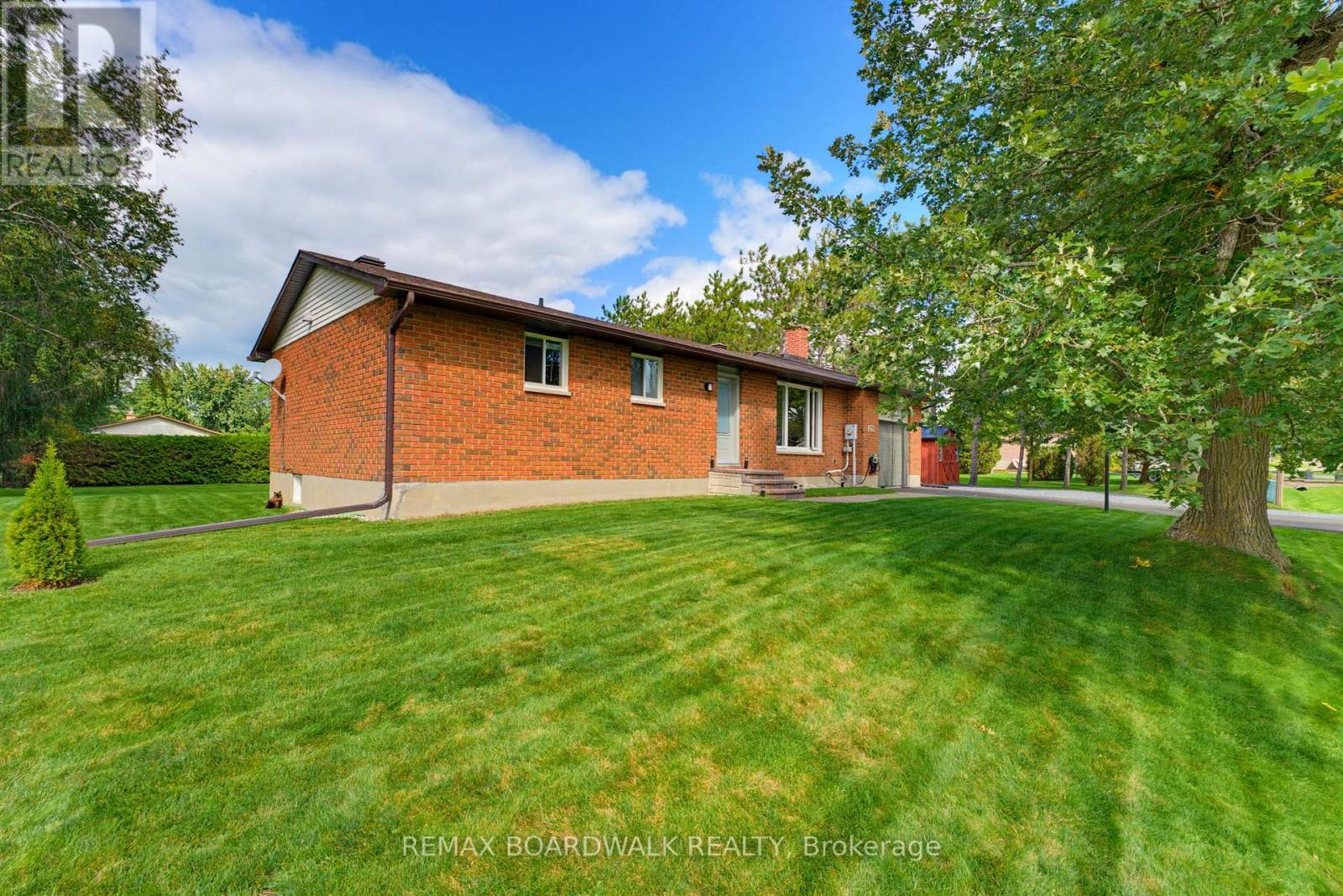 6485 Doctor Blair Crescent, Ottawa, Ontario  K0A 2T0 - Photo 5 - X13793180