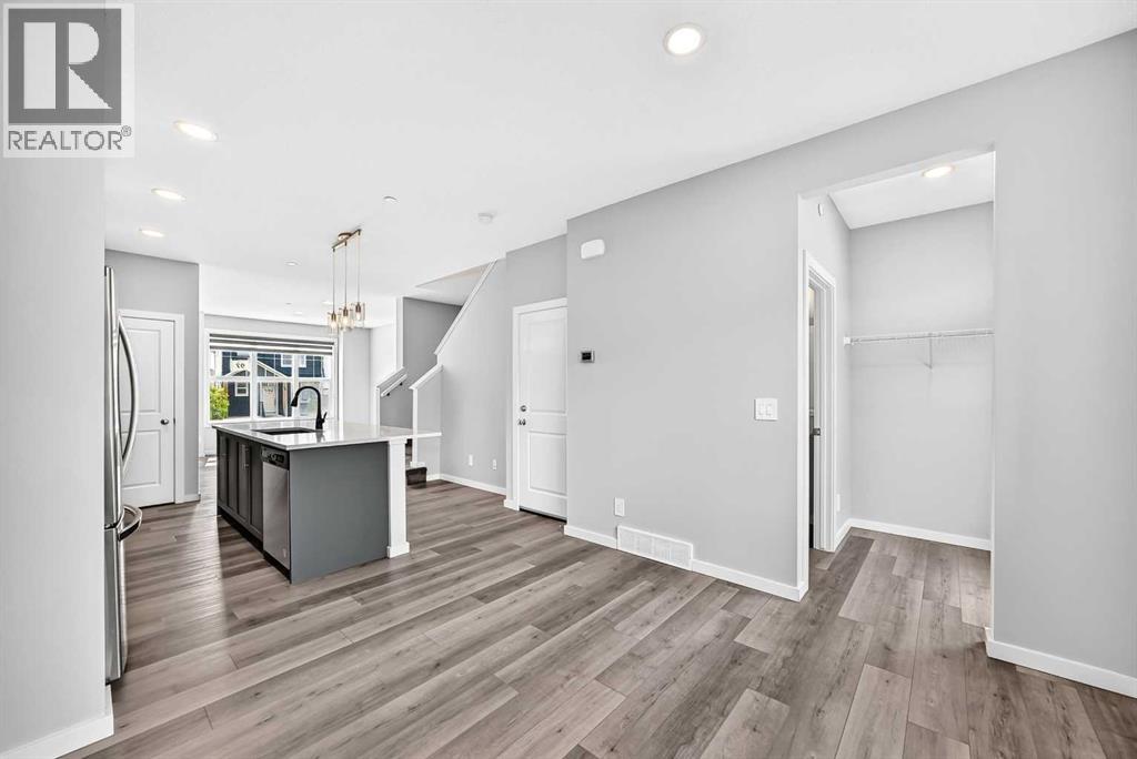 97 Herron Mews NE, Calgary, Alberta  T3P 1Y7 - Photo 13 - A2338211