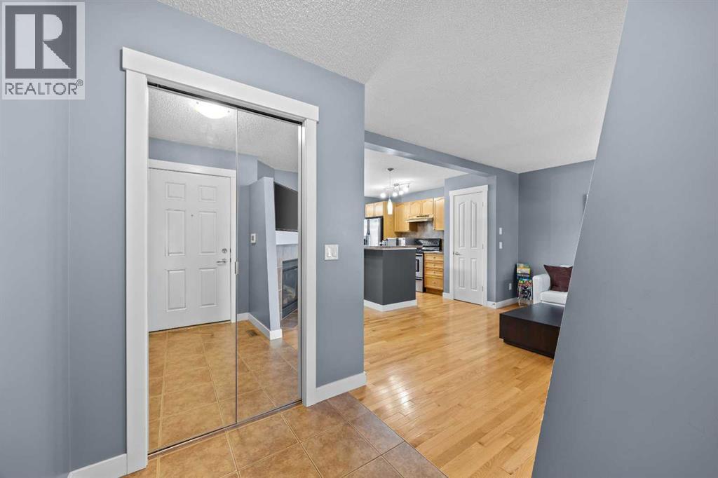 58 Bridlecrest Manor Sw, Calgary, Alberta  T2Y 4Y2 - Photo 5 - A2343689