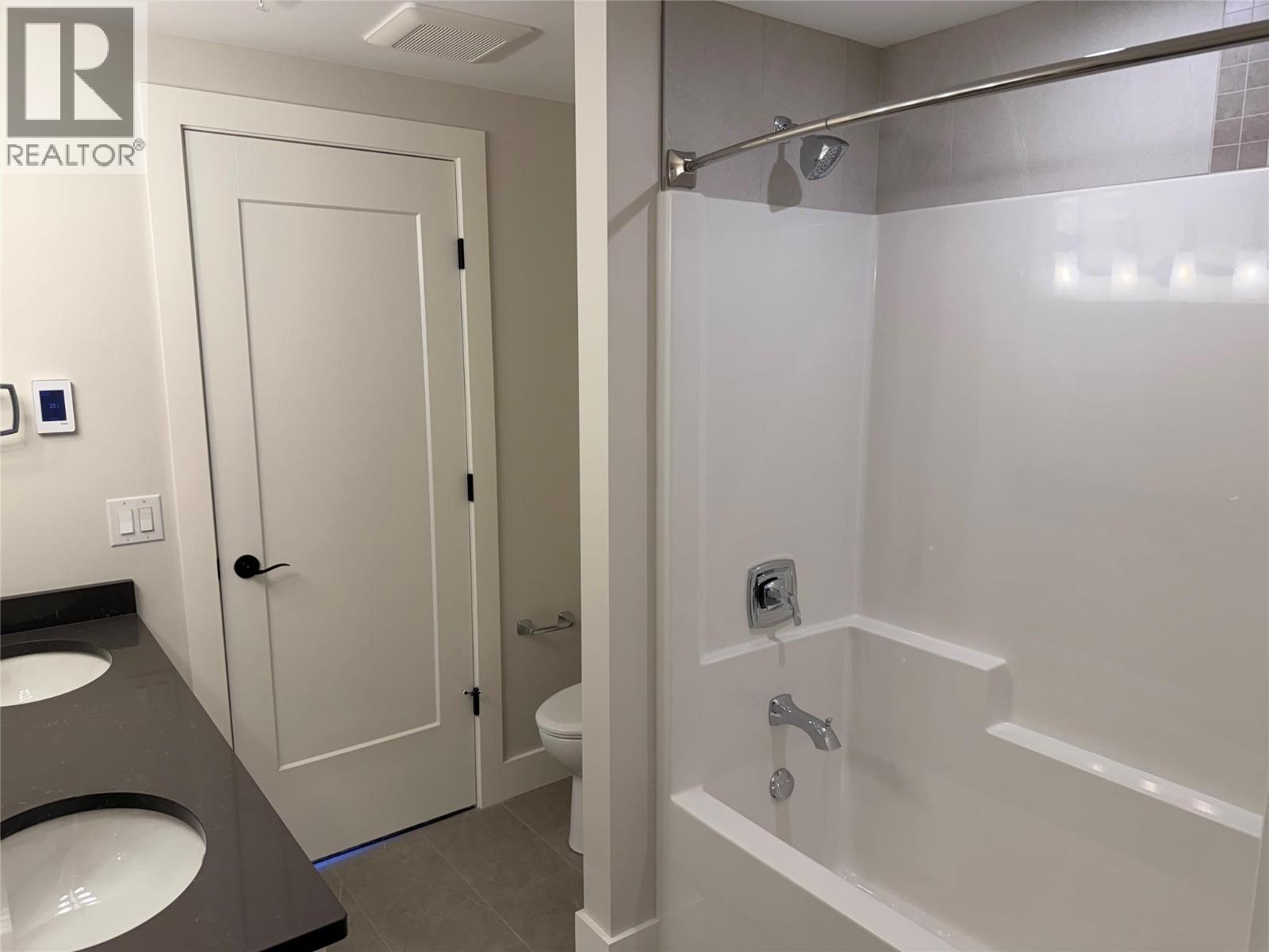 2171 Van Horne Drive Unit# 308, Kamloops, British Columbia  V1S 0E2 - Photo 7 - 10400594