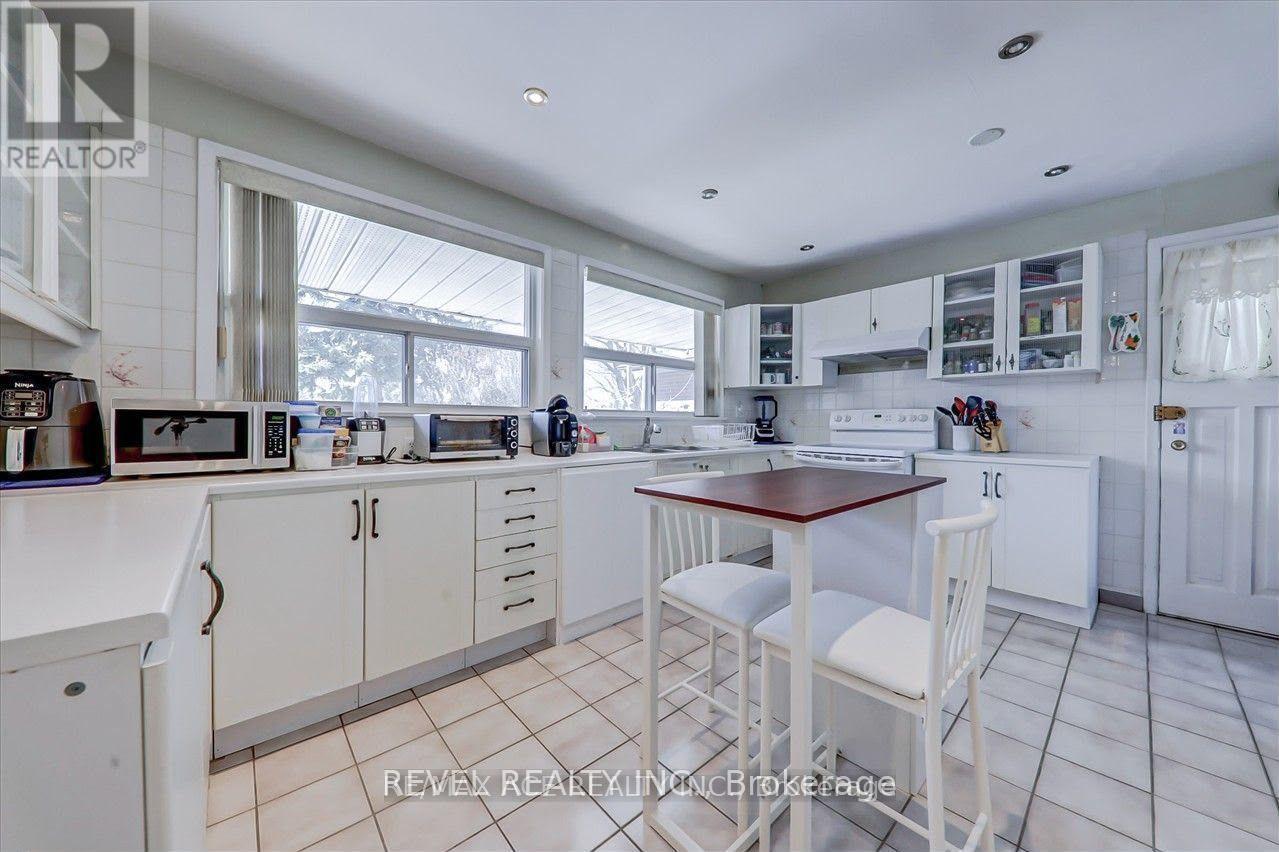 Main - 15 Strandhill Road, Toronto, Ontario  M1J 3A8 - Photo 10 - E13731848