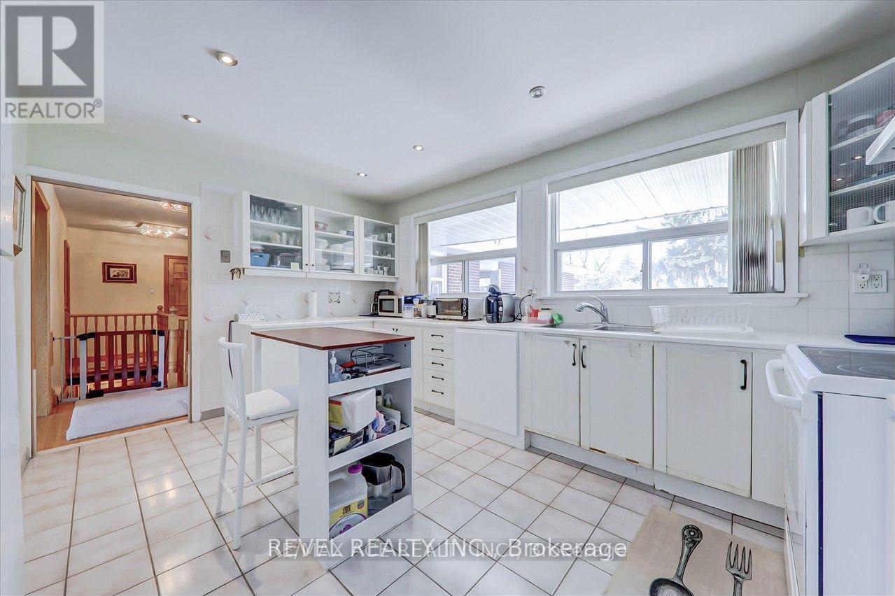 Main - 15 Strandhill Road, Toronto, Ontario  M1J 3A8 - Photo 9 - E13731848