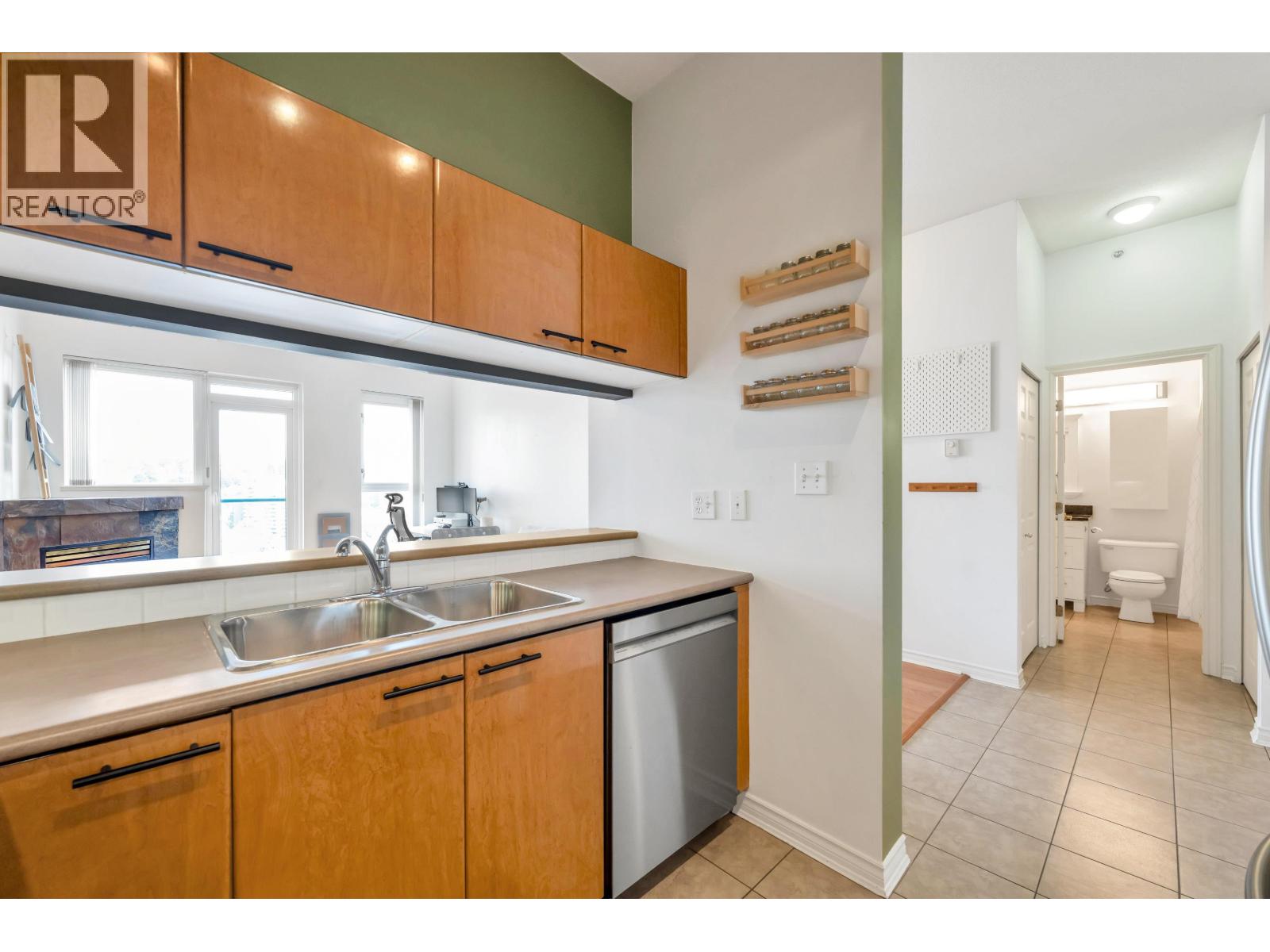 2205 10 Laguna Court, New Westminster, British Columbia  V3M 6W3 - Photo 13 - R3166202