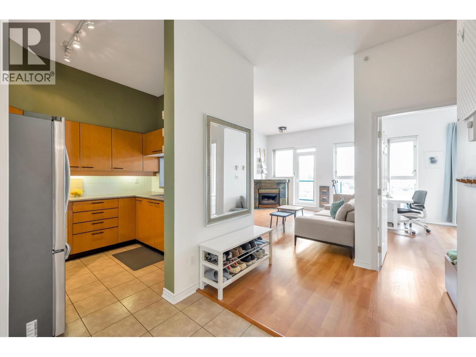 2205 10 Laguna Court, New Westminster, British Columbia  V3M 6W3 - Photo 18 - R3166202