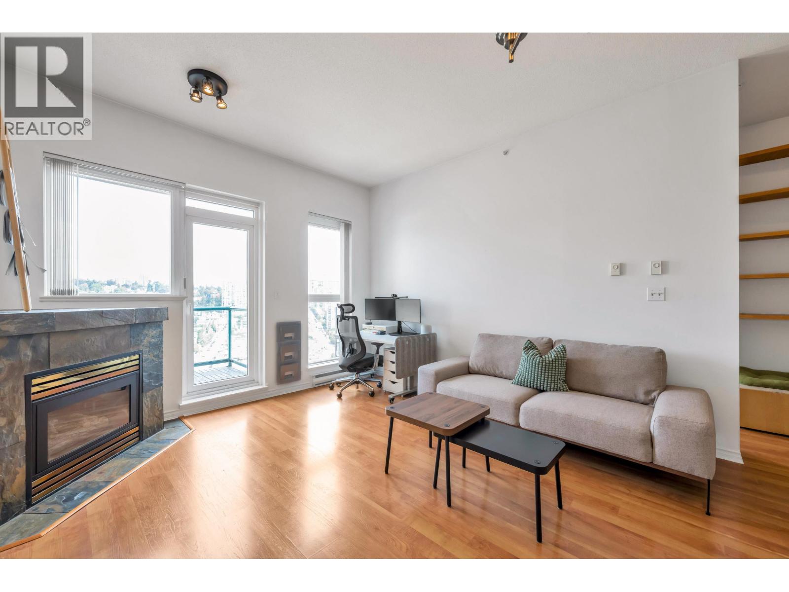 2205 10 Laguna Court, New Westminster, British Columbia  V3M 6W3 - Photo 3 - R3166202