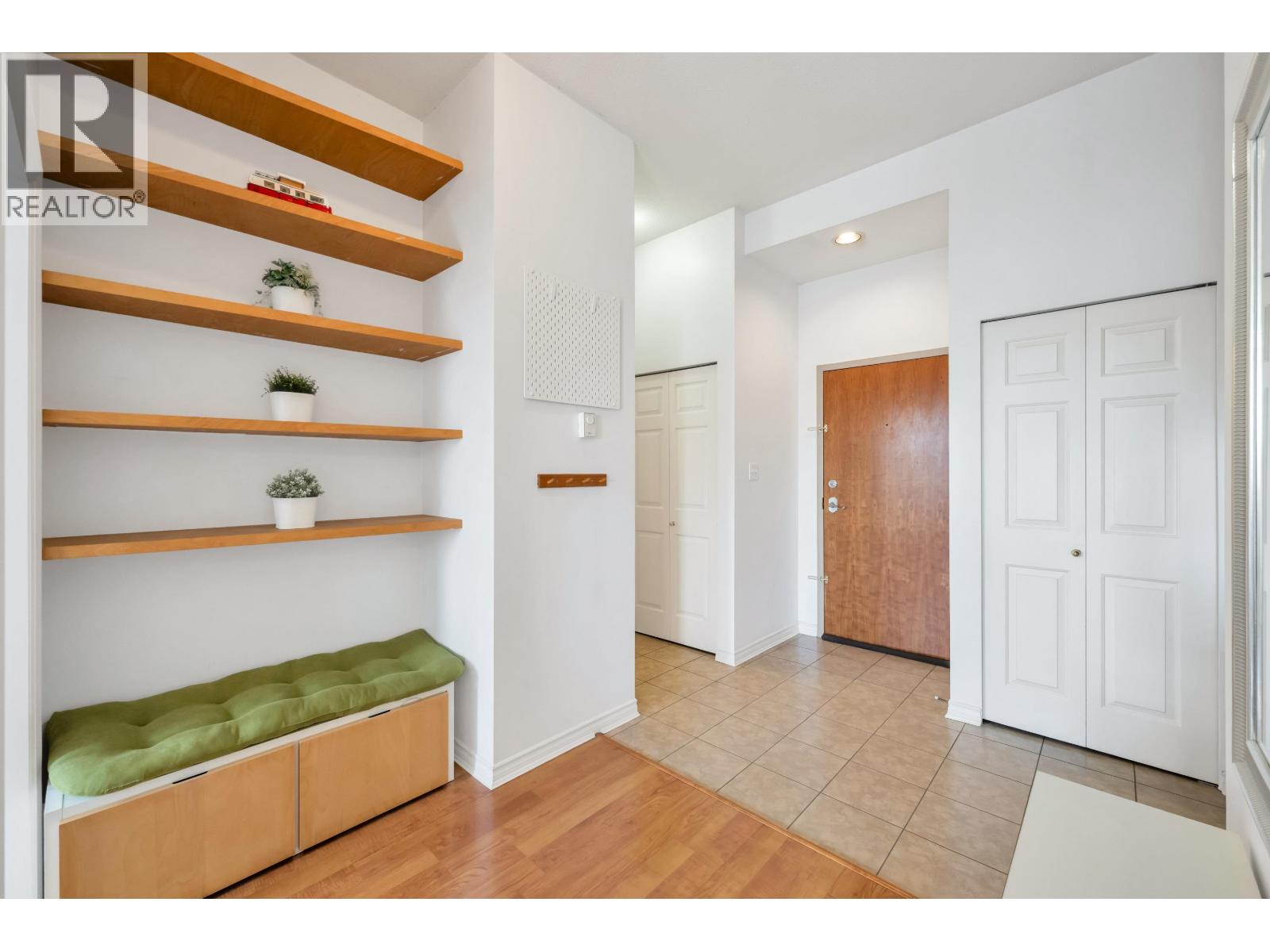 2205 10 Laguna Court, New Westminster, British Columbia  V3M 6W3 - Photo 8 - R3166202