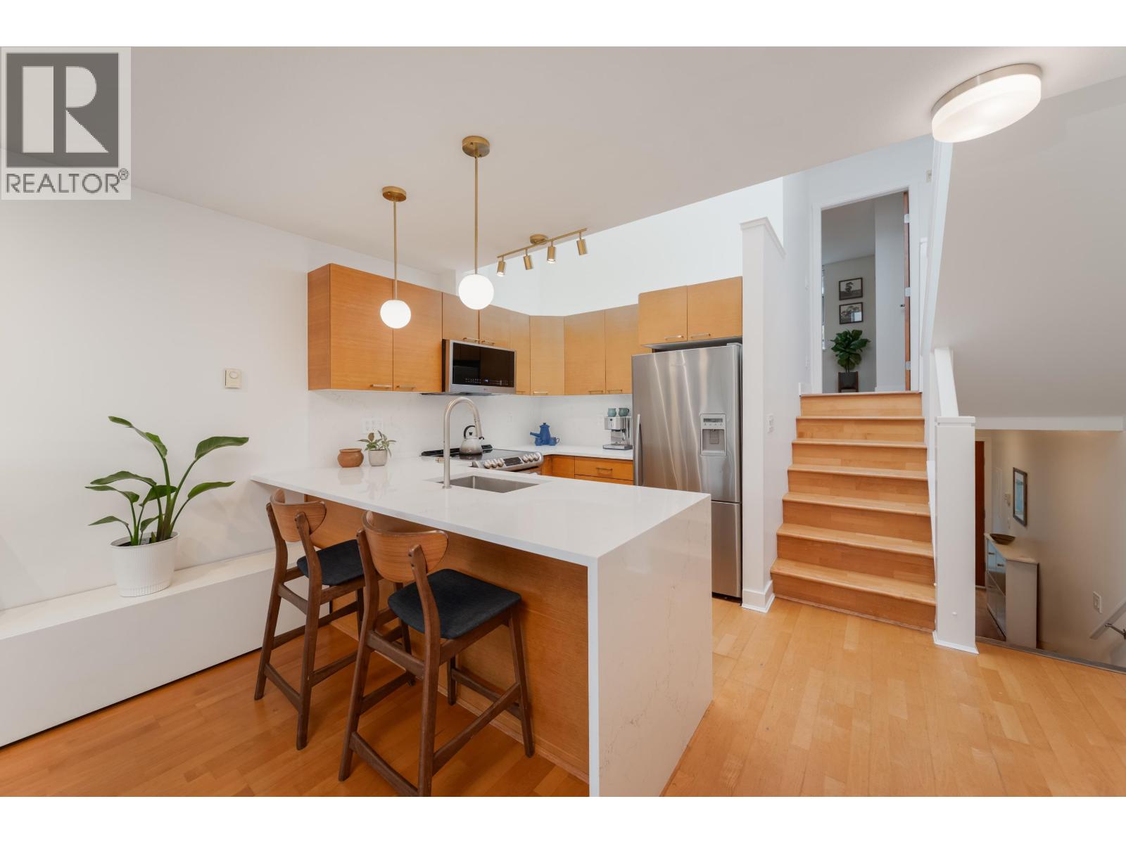 9 1250 W 6th Avenue, Vancouver, British Columbia  V6H 1A5 - Photo 2 - R3166313