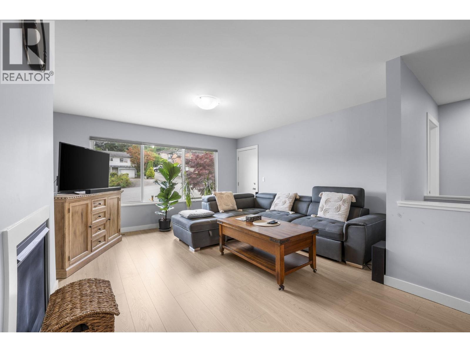 7737 Allman Street, Burnaby, British Columbia  V5E 2A9 - Photo 3 - R3166350