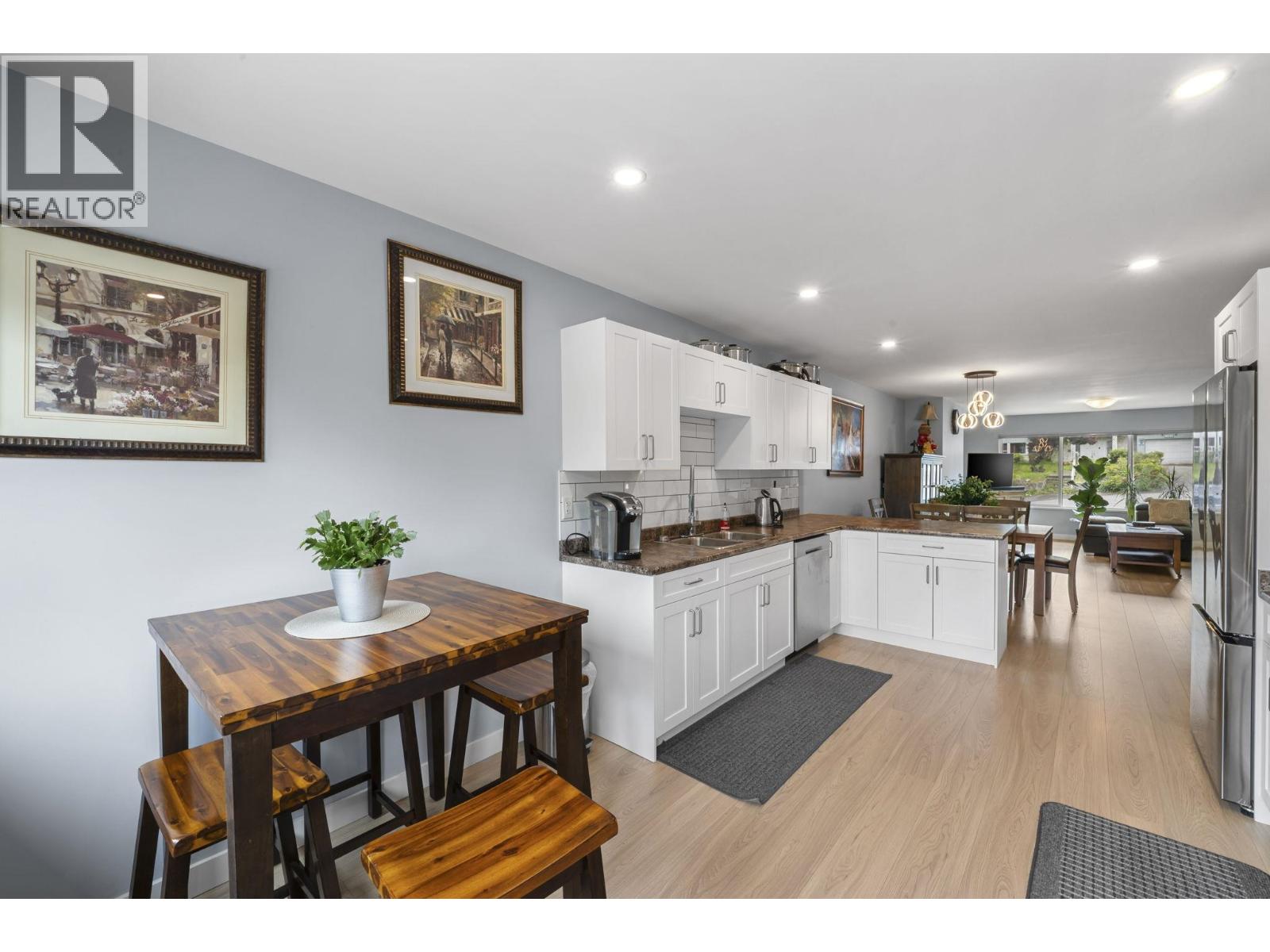 7737 Allman Street, Burnaby, British Columbia  V5E 2A9 - Photo 6 - R3166350