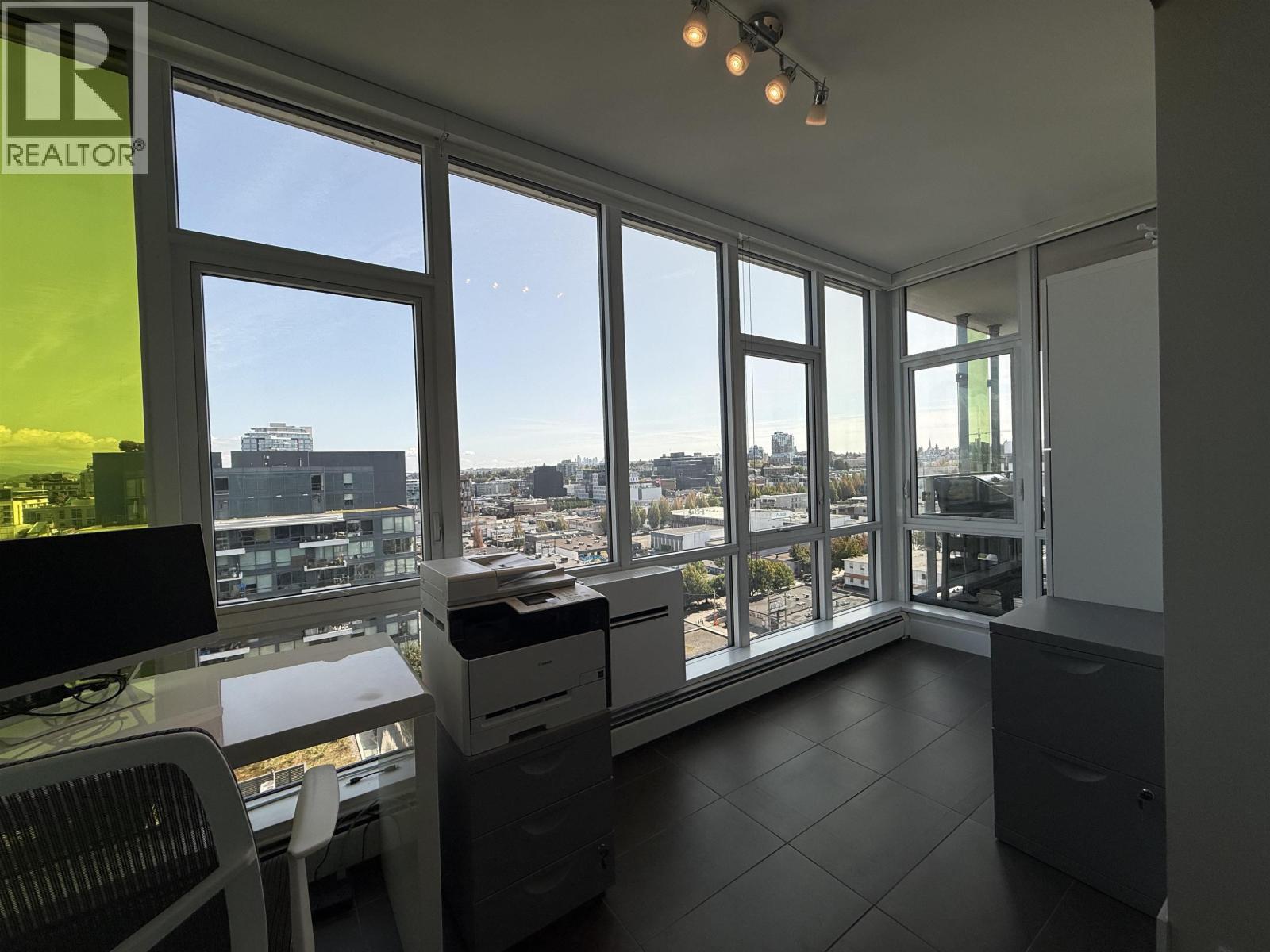 1702 159 W 2nd Avenue, Vancouver, British Columbia  V5Y 0L8 - Photo 2 - R3166310