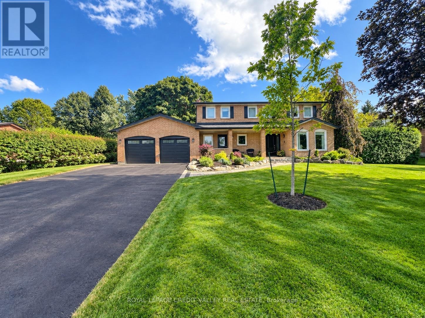 5 Valleygreen Crescent S, Caledon, Ontario  L7C 1J3 - Photo 2 - W13214024