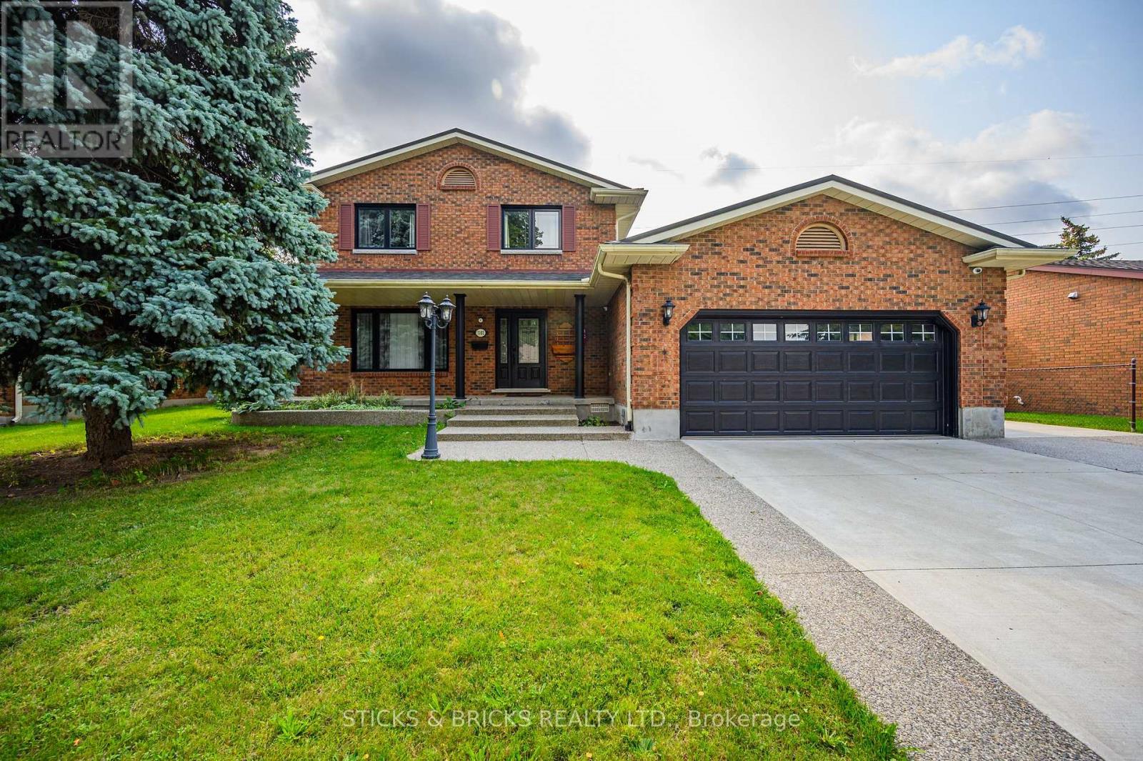 7102 Burbank Crescent, Niagara Falls, Ontario  L2J 4E7 - Photo 1 - X13762788