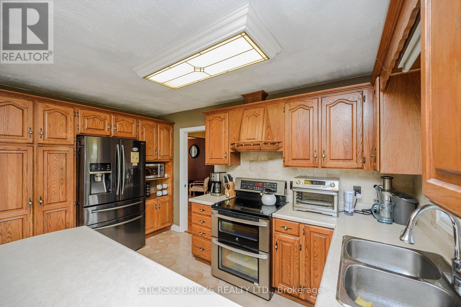 7102 Burbank Crescent, Niagara Falls, Ontario  L2J 4E7 - Photo 10 - X13762788
