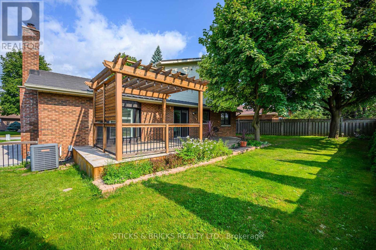 7102 Burbank Crescent, Niagara Falls, Ontario  L2J 4E7 - Photo 28 - X13762788