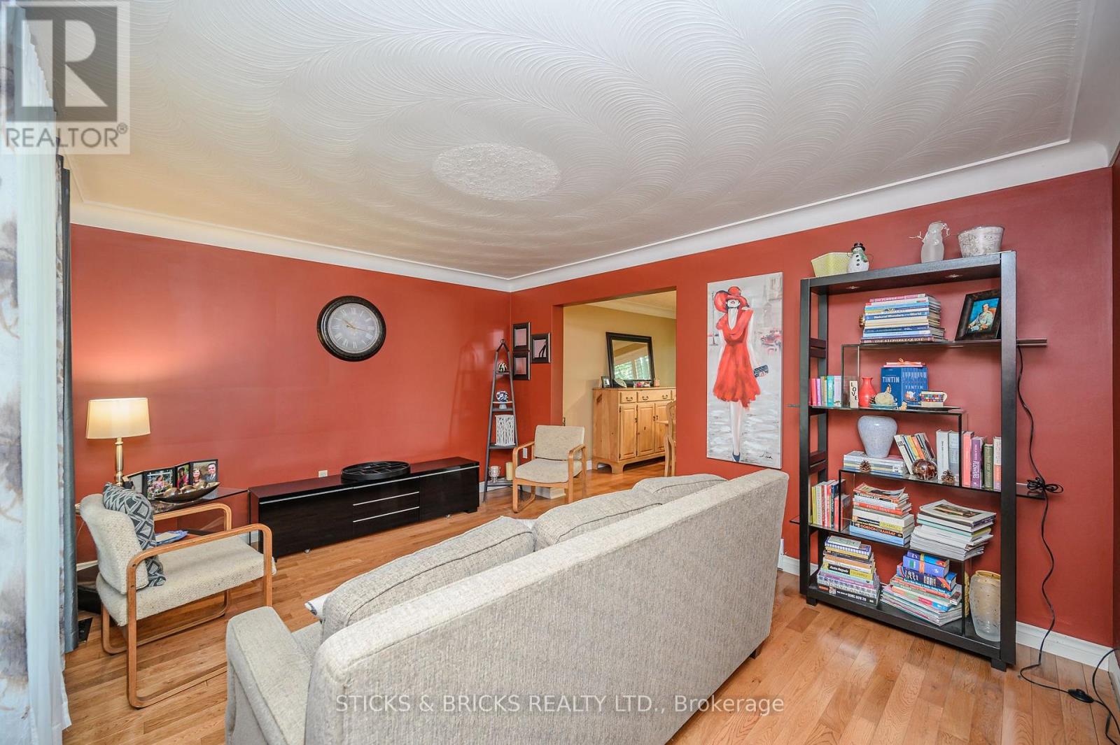 7102 Burbank Crescent, Niagara Falls, Ontario  L2J 4E7 - Photo 5 - X13762788