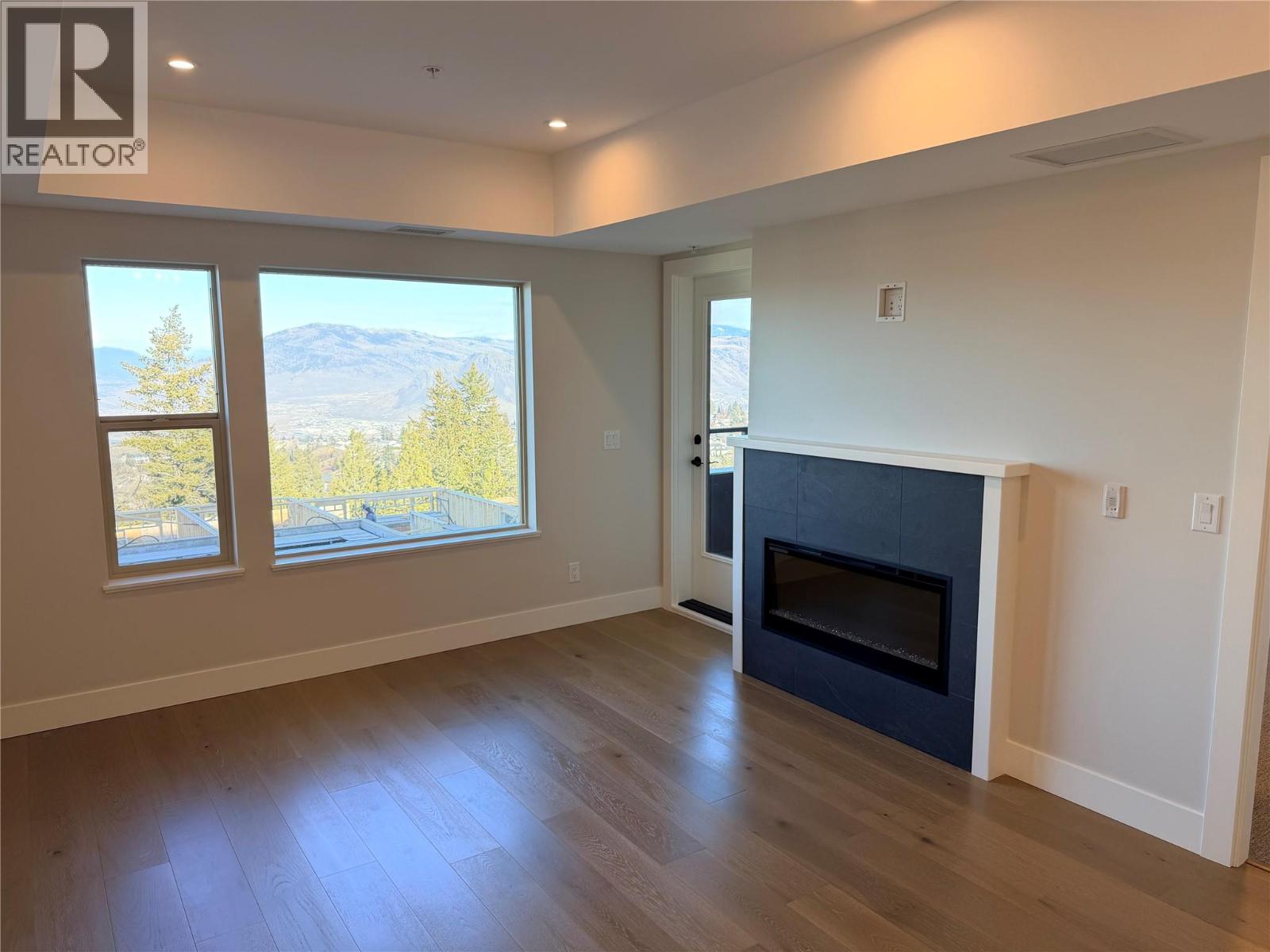 2171 Van Horne Drive Unit# 208, Kamloops, British Columbia  V1S 0E2 - Photo 4 - 10400522