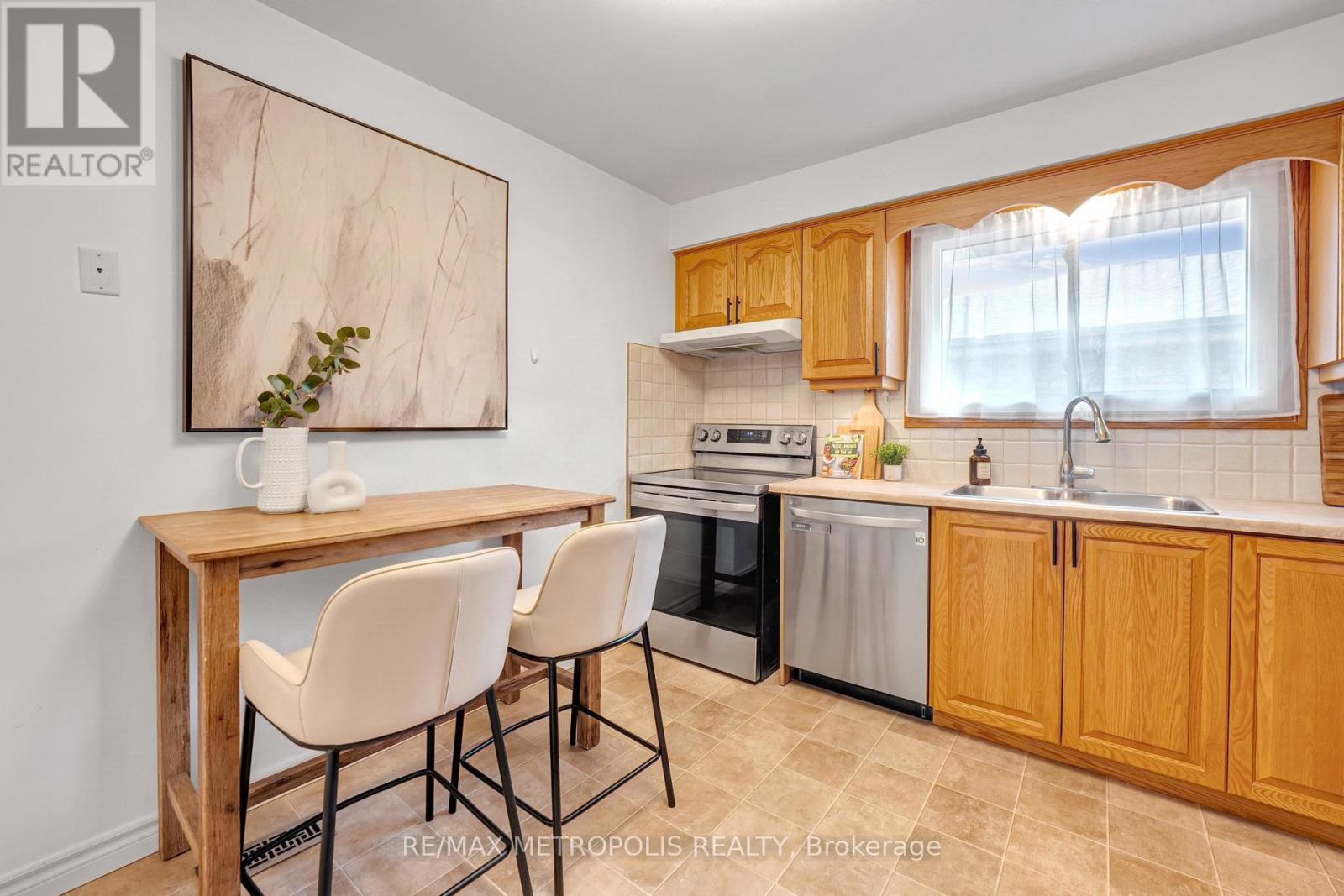 598 Black Oak Crescent, Waterloo, Ontario  N2V 1A5 - Photo 13 - X13755290