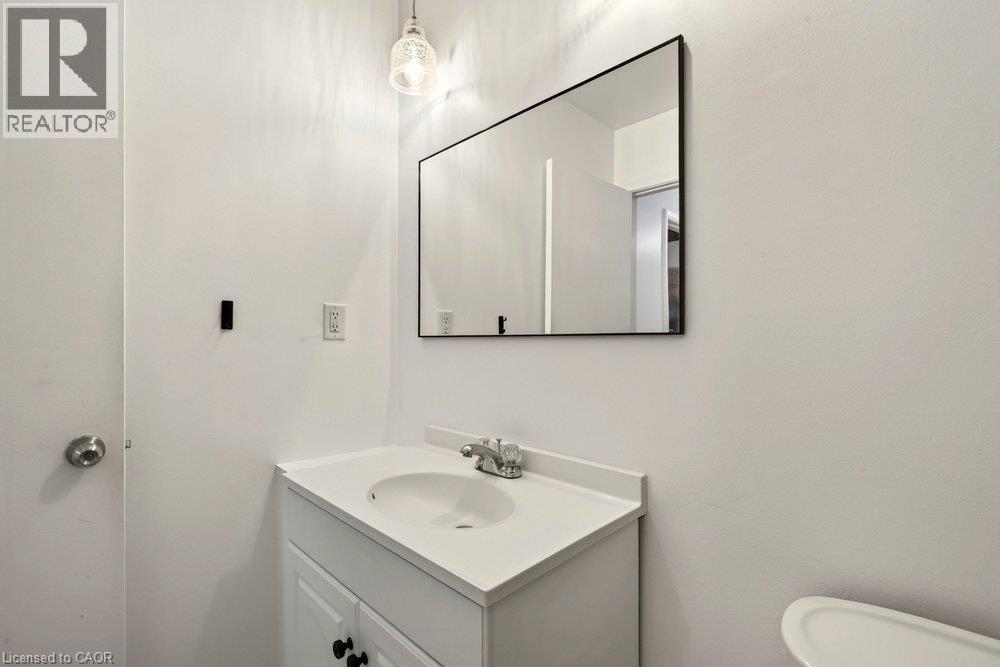 27 Gretna Court, Hamilton, Ontario  L9C 4V1 - Photo 29 - 40863648