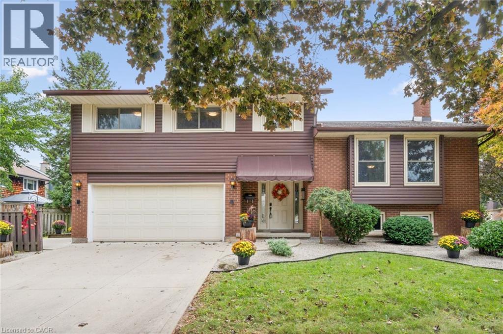 21 COLEBROOK Court, Kitchener, Ontario