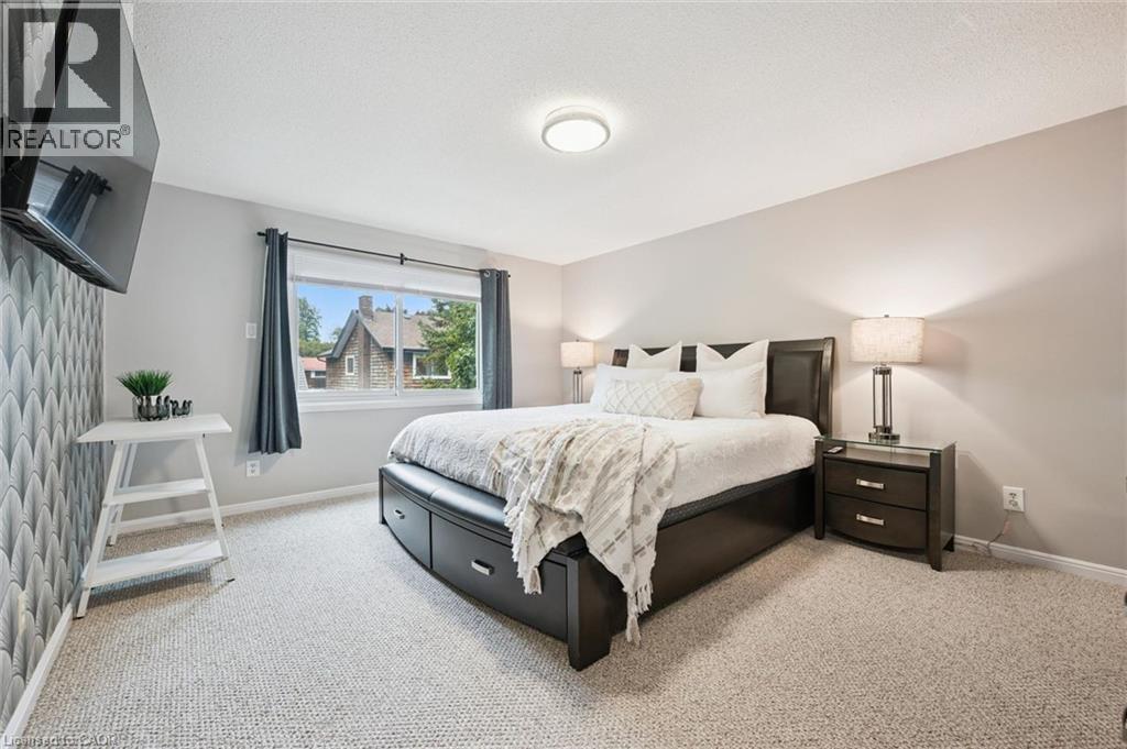21 Colebrook Court, Kitchener, Ontario  N2E 1Y8 - Photo 24 - 40859660