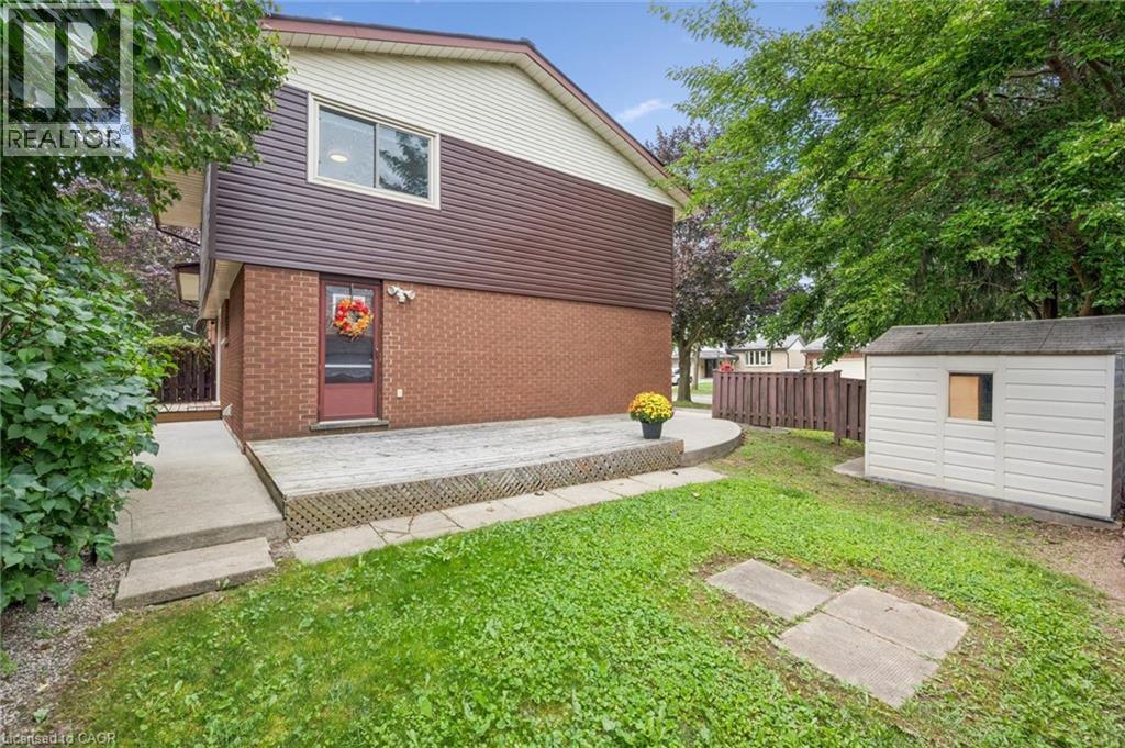 21 Colebrook Court, Kitchener, Ontario  N2E 1Y8 - Photo 42 - 40859660