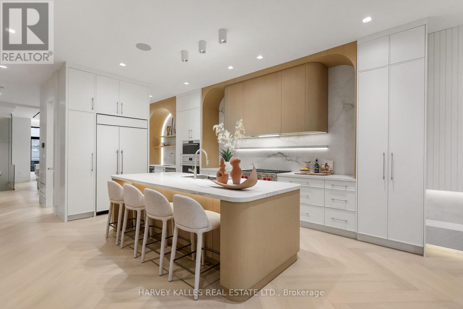 108 Heath Street W, Toronto, Ontario  M4V 1T6 - Photo 11 - C13793092