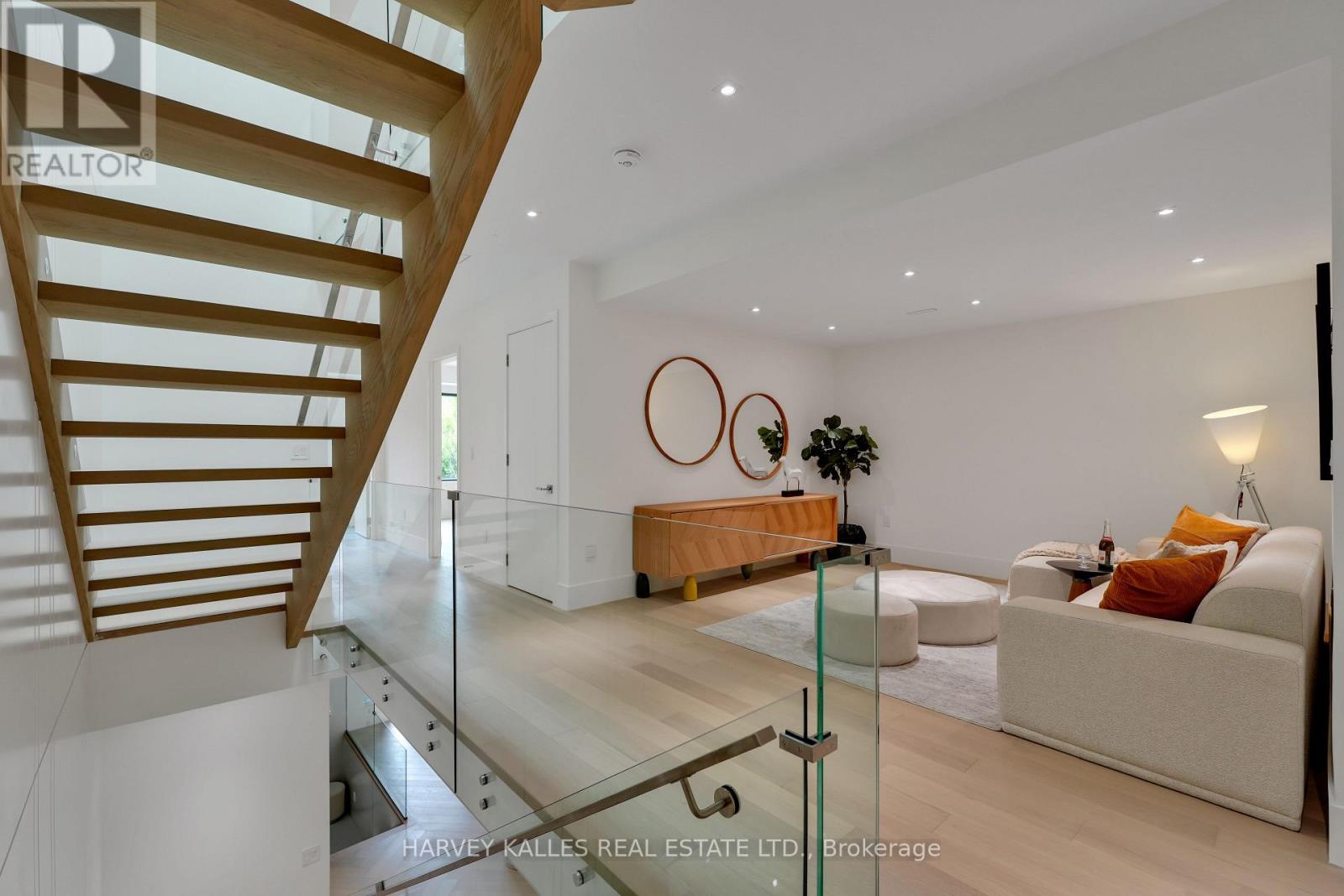 108 Heath Street W, Toronto, Ontario  M4V 1T6 - Photo 24 - C13793092