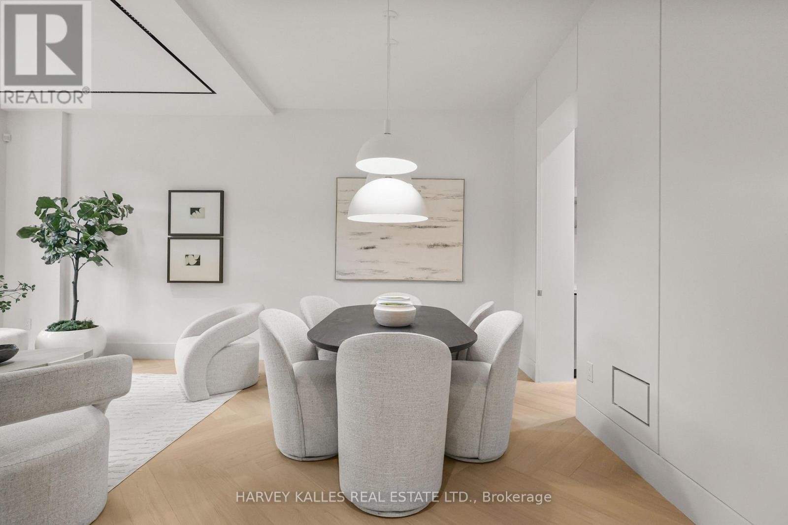 108 Heath Street W, Toronto, Ontario  M4V 1T6 - Photo 7 - C13793092