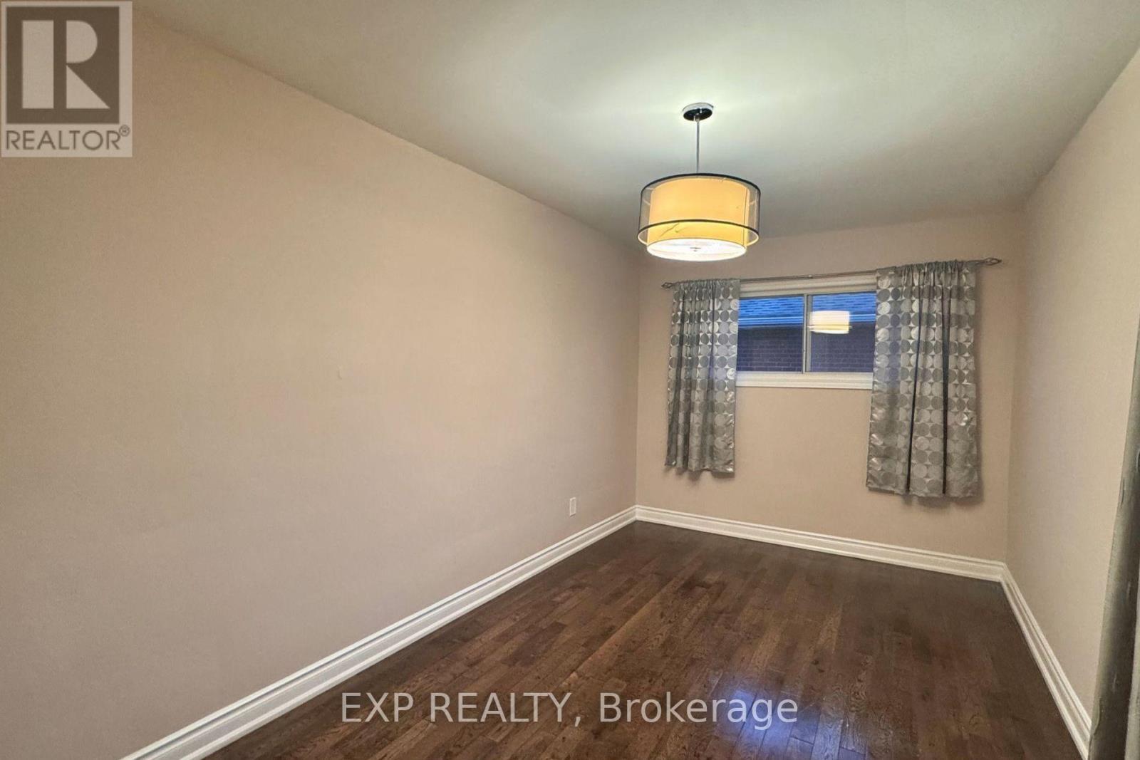 69 Hollyhedge Drive, Toronto, Ontario  M1J 1X4 - Photo 8 - E13793208