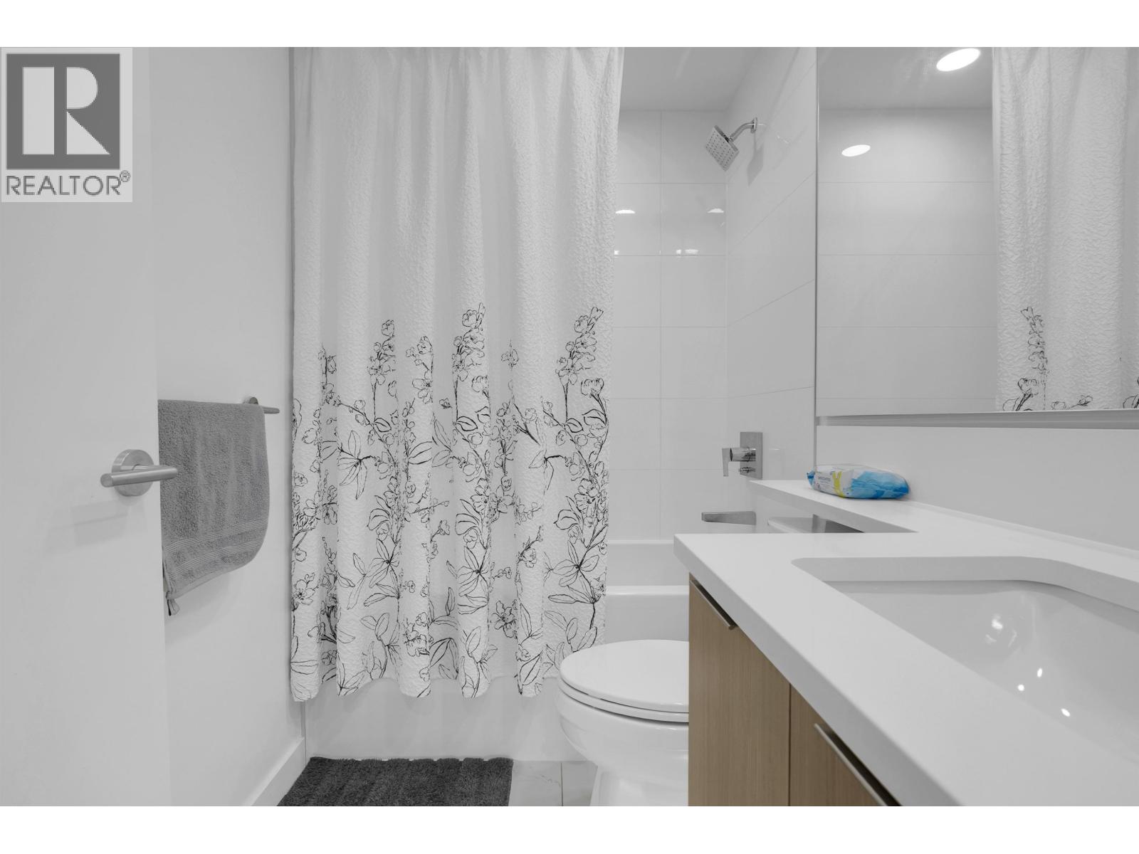 1106 7769 Park Crescent, Burnaby, British Columbia  V3N 0J7 - Photo 13 - R3165963