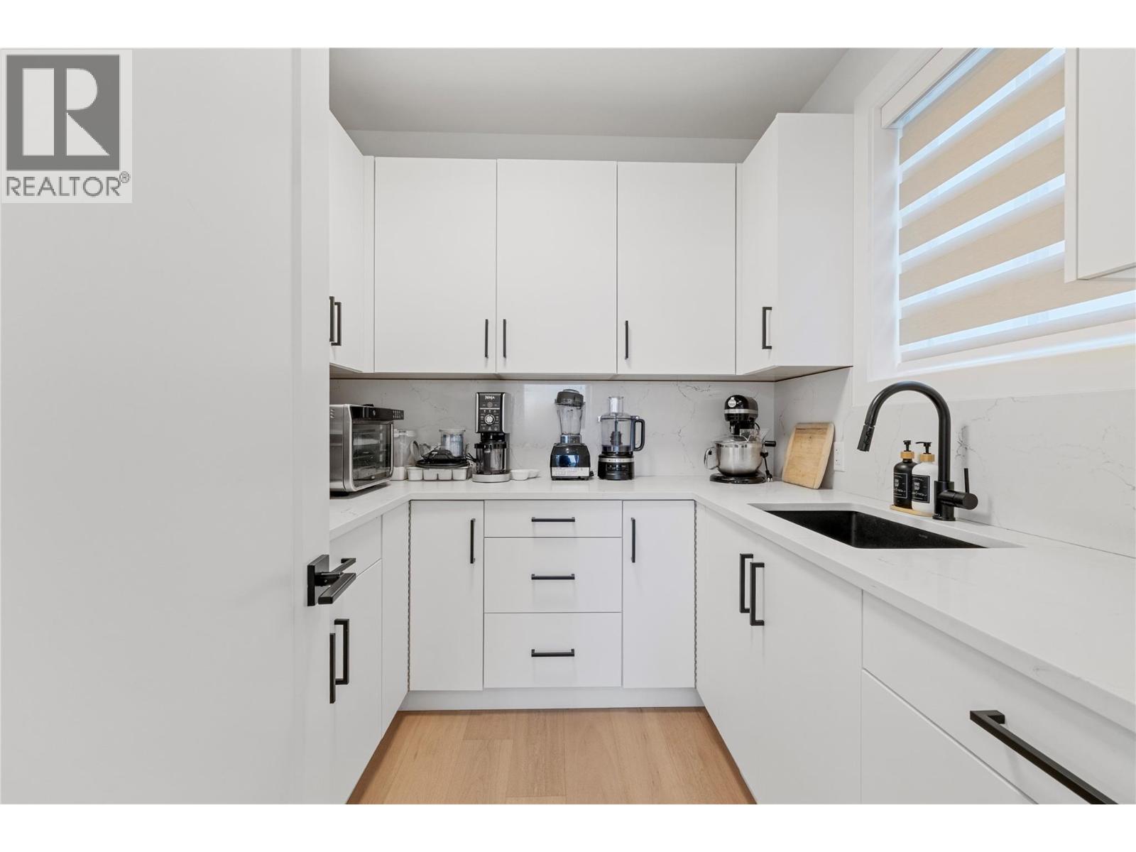 389 Moubray Road, Kelowna, British Columbia  V1V 1R4 - Photo 14 - 10400954