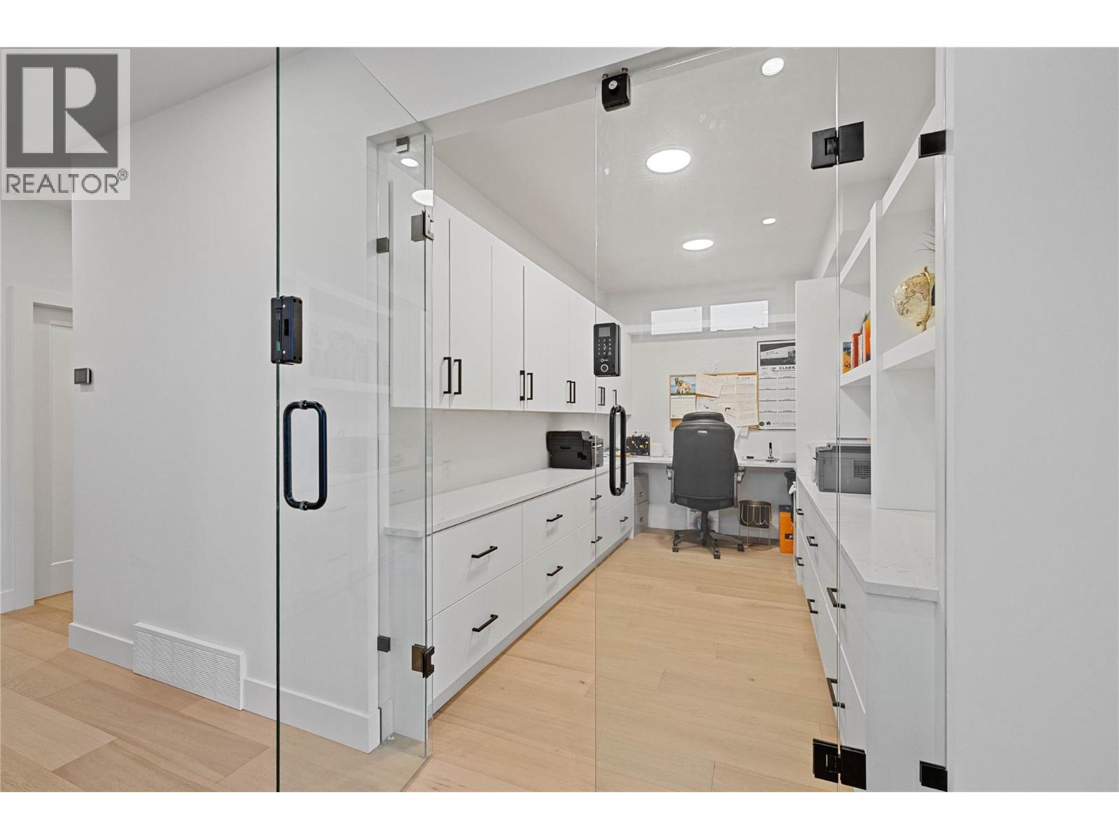 389 Moubray Road, Kelowna, British Columbia  V1V 1R4 - Photo 23 - 10400954
