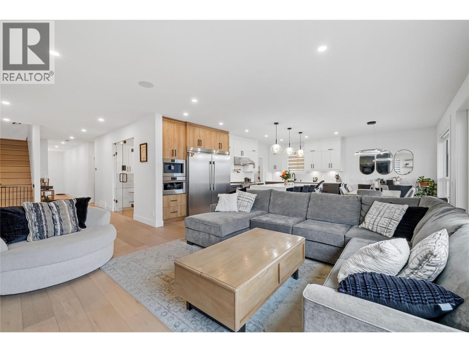 389 Moubray Road, Kelowna, British Columbia  V1V 1R4 - Photo 3 - 10400954