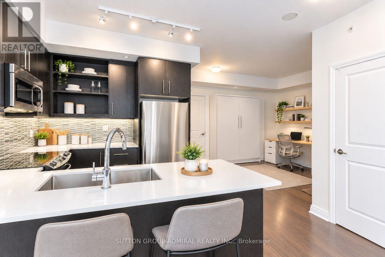 505 - 55 Oneida Crescent, Richmond Hill, Ontario  L4B 4T9 - Photo 8 - N13793154